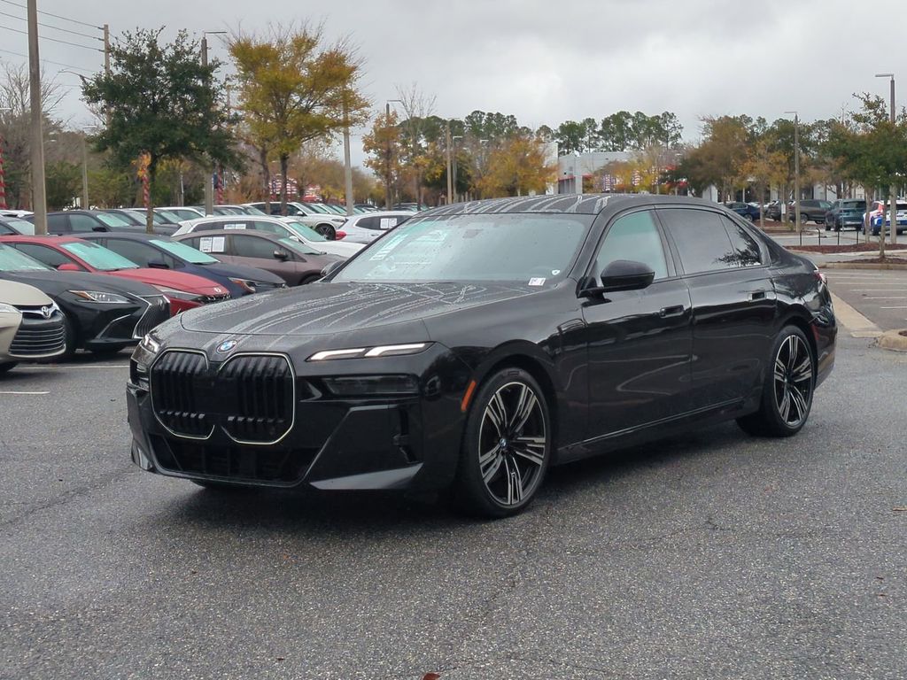 2024 BMW 7 Series 740i's photo
