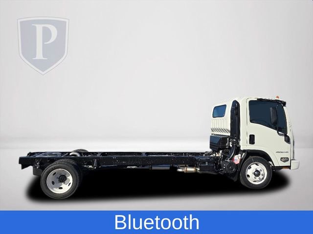 2025 Chevrolet Silverado 4500HD photo 3