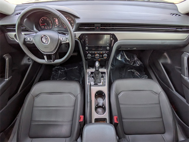 2021 Volkswagen Passat 2.0T SE photo 14