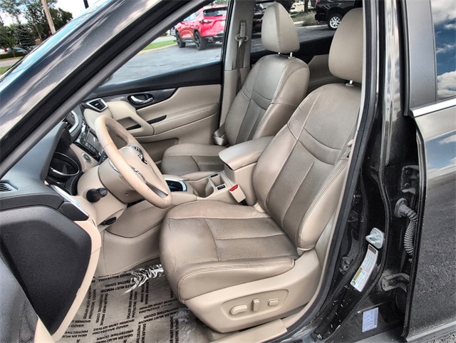2014 Nissan Rogue SL photo 11
