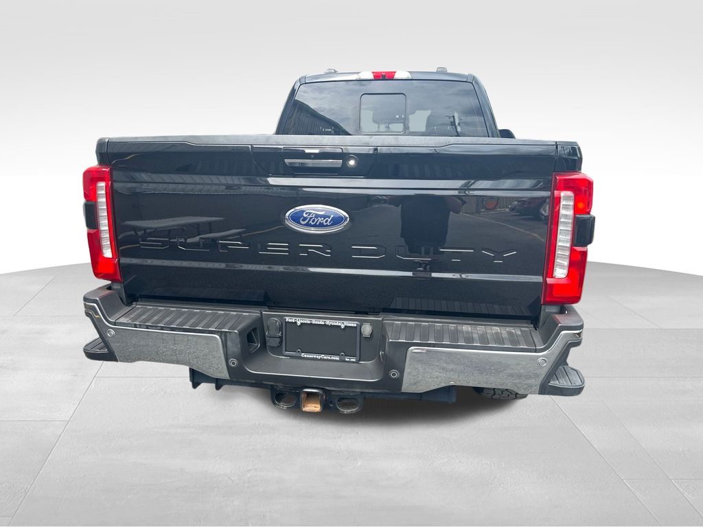 2023 Ford F-250 Lariat photo 30