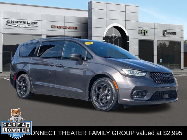 2021 Chrysler Pacifica Hybrid Touring L's photo