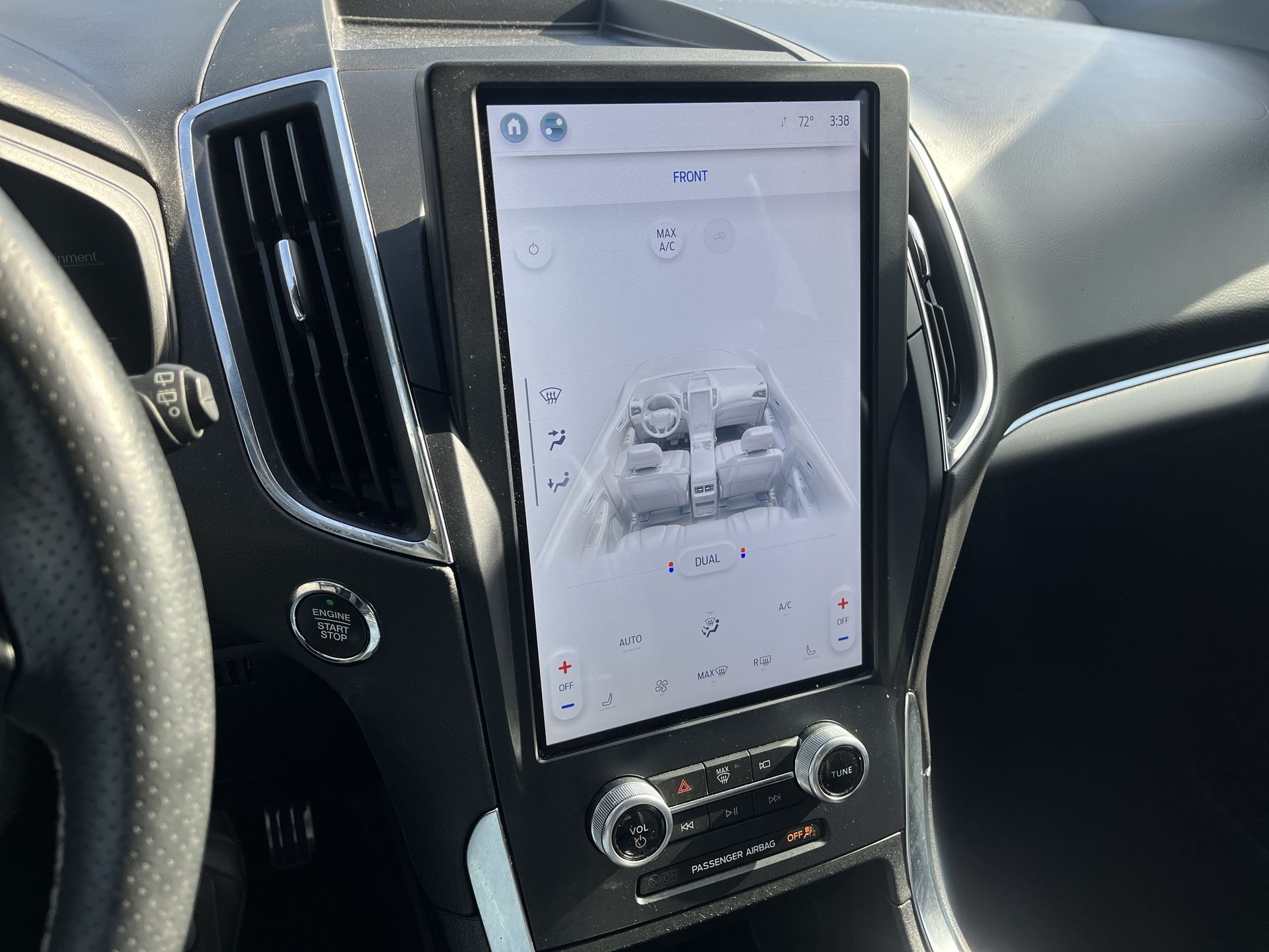 2022 Ford Edge ST photo 10