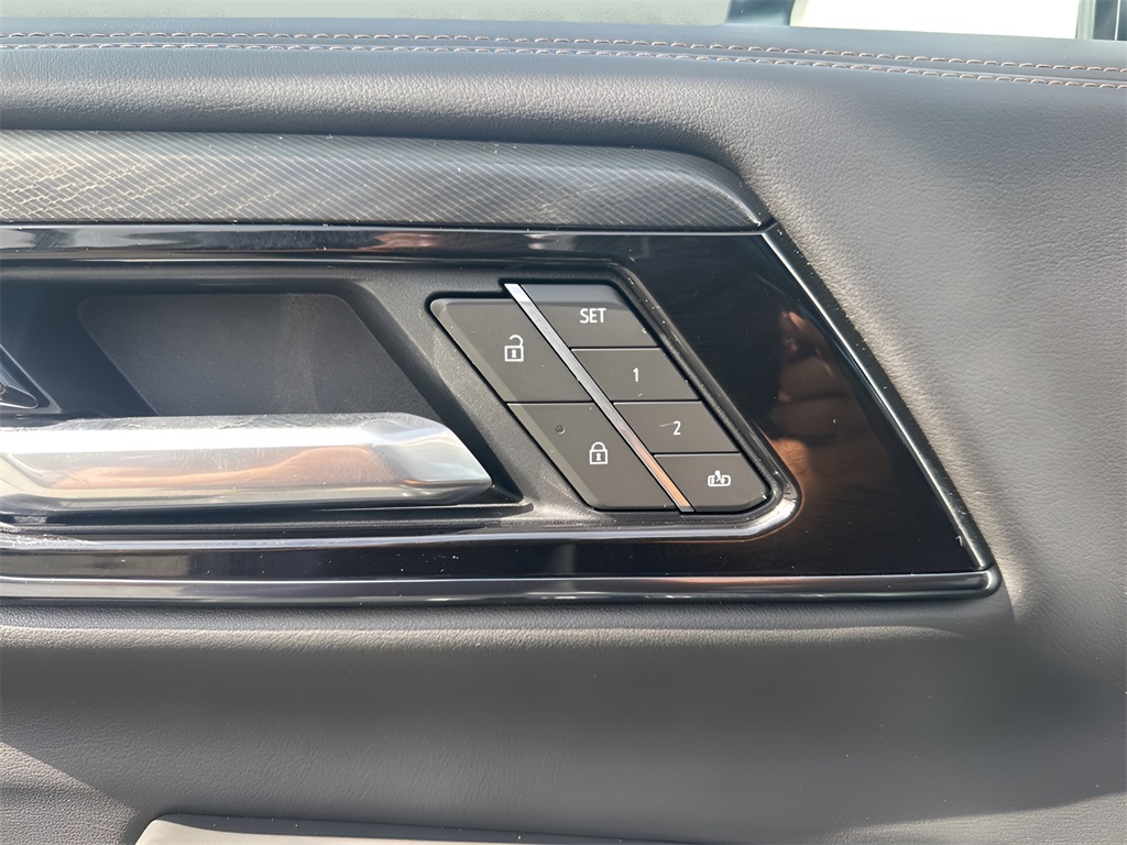 2025 Gmc Yukon AT4 photo 11