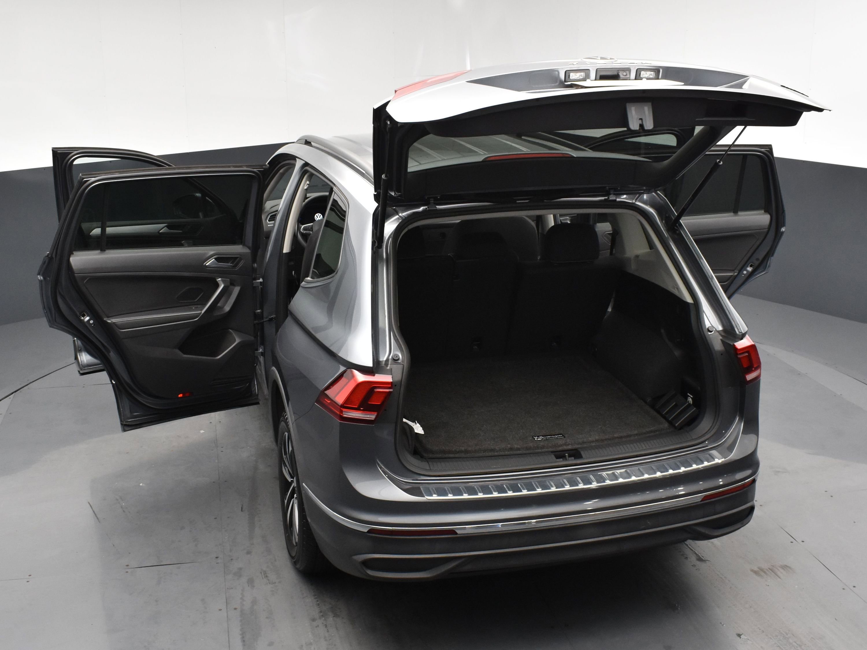 2023 Volkswagen Tiguan S photo 24