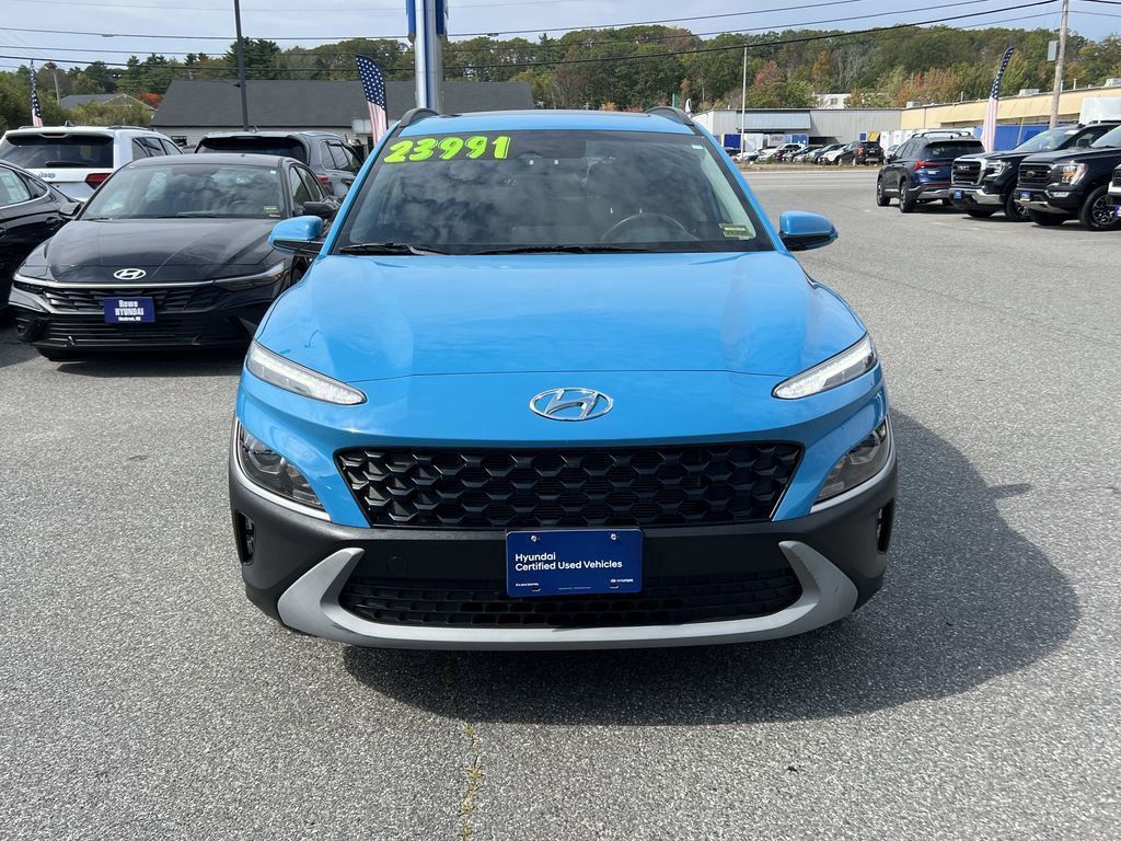 2023 Hyundai Kona SEL photo 2