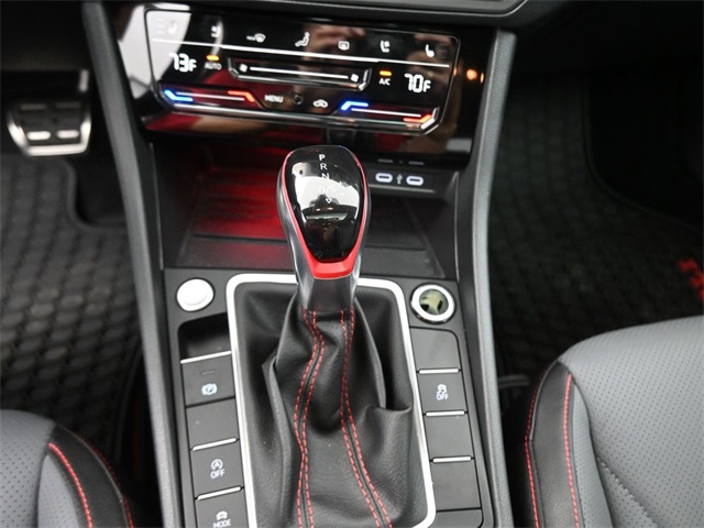 2025 Volkswagen Jetta GLI 2.0T Autobahn photo 3