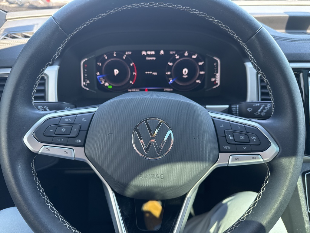 2022 Volkswagen Atlas Cross Sport V6 SE Technology photo 17