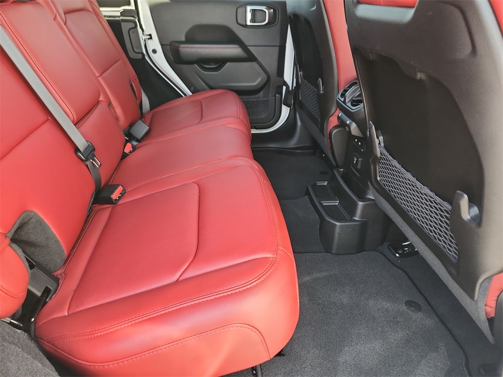 2024 Jeep Wrangler Rubicon 392 photo 19