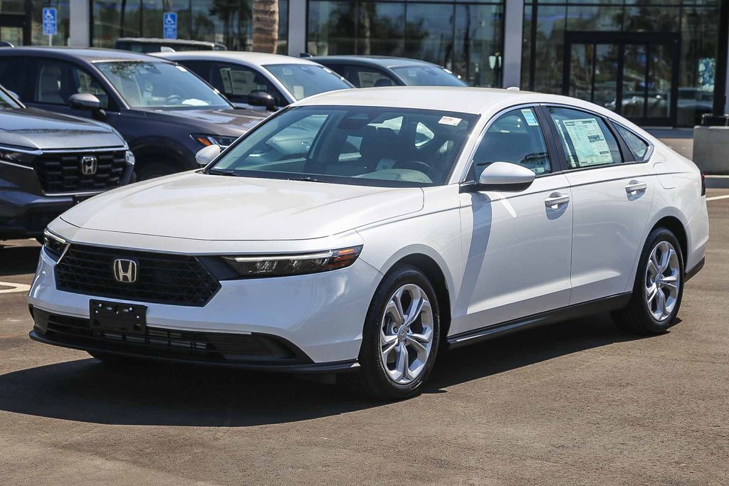 2025 Honda Accord LX photo 3