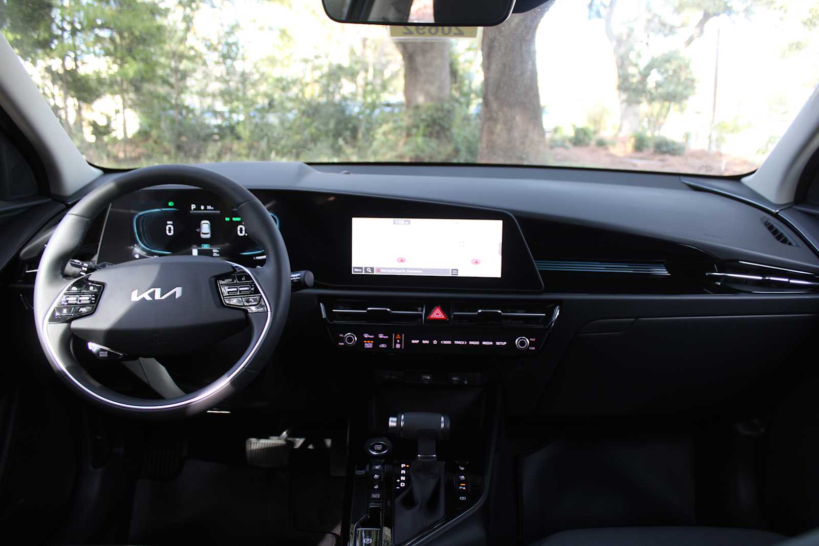 2025 Kia Niro SX photo 21