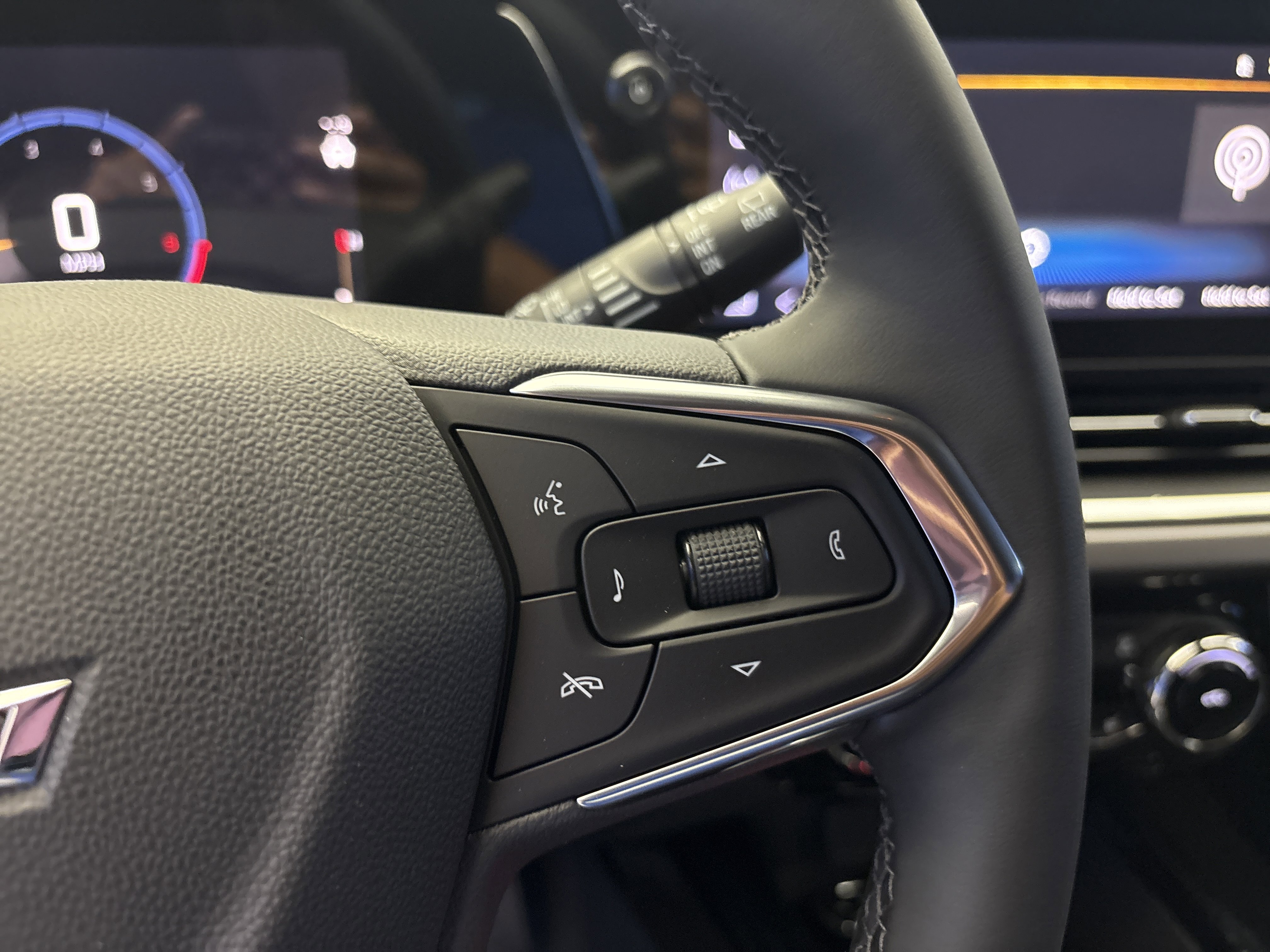 2026 Chevrolet Trax ACTIV photo 8
