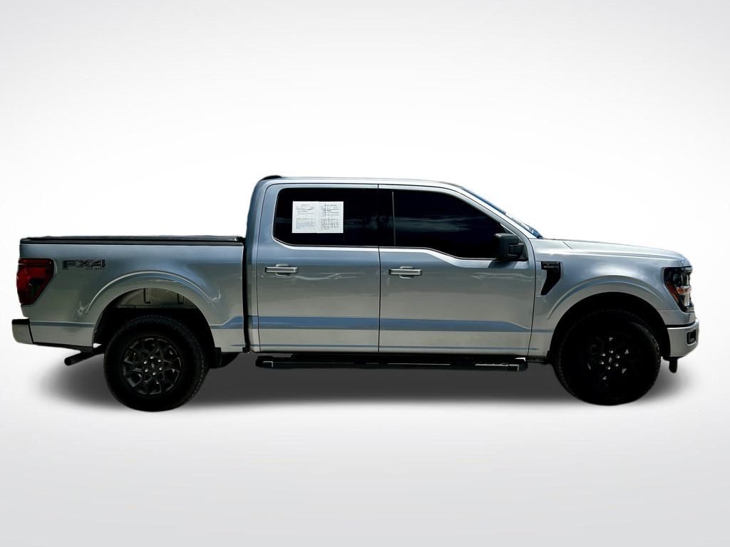 2024 Ford F-150 XLT photo 6