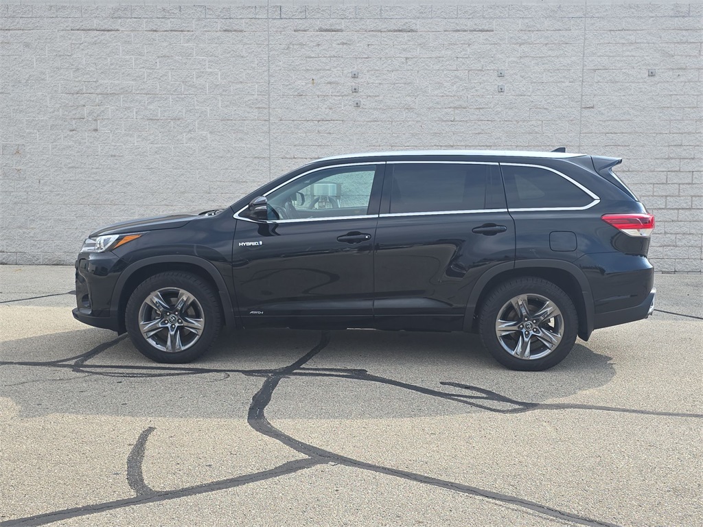 2019 Toyota Highlander Hybrid Limited Platinum photo 10