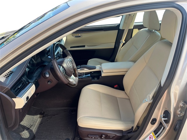 2017 Lexus ES 350 photo 7