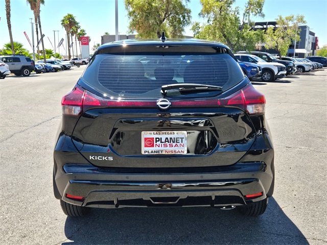 2025 Nissan Kicks Play S photo 4