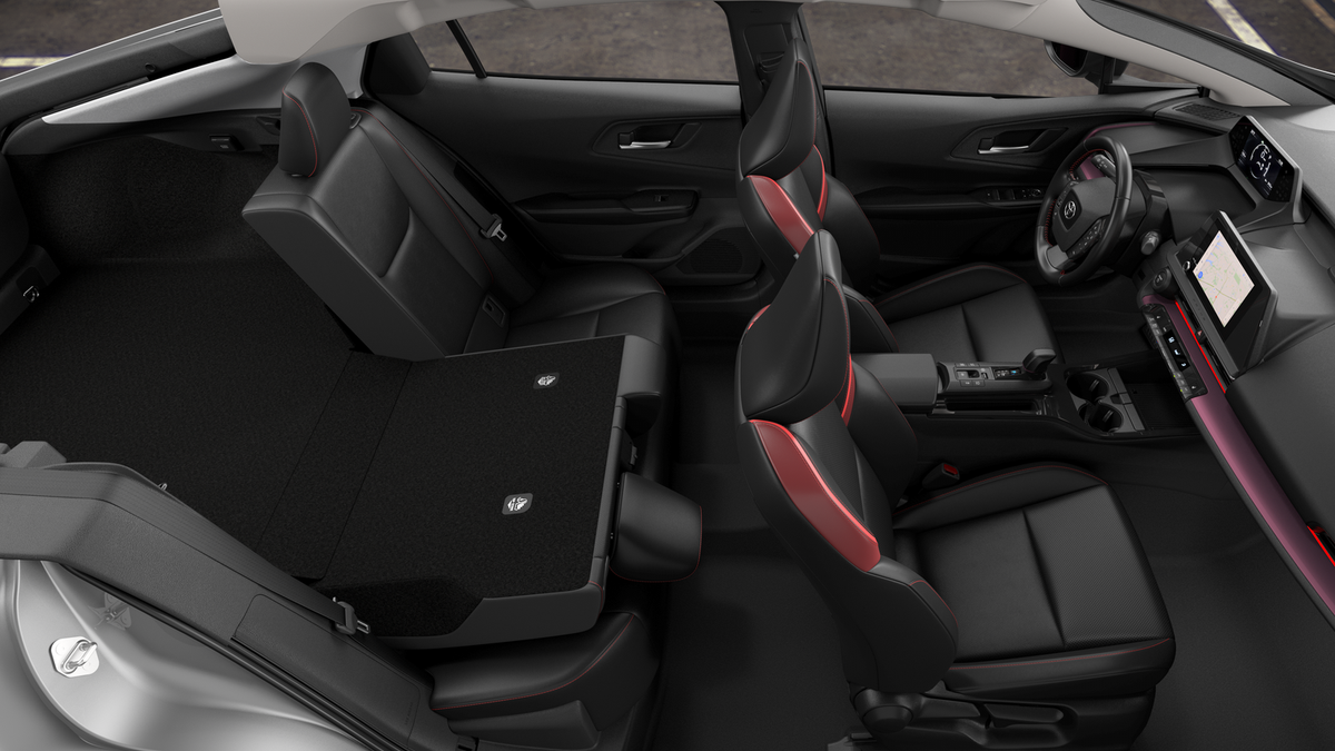 2026 Toyota Prius Plug-in Hybrid XSE photo 22