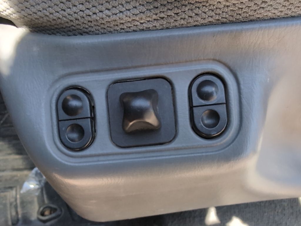 2004 Ford F-350 Lariat photo 20