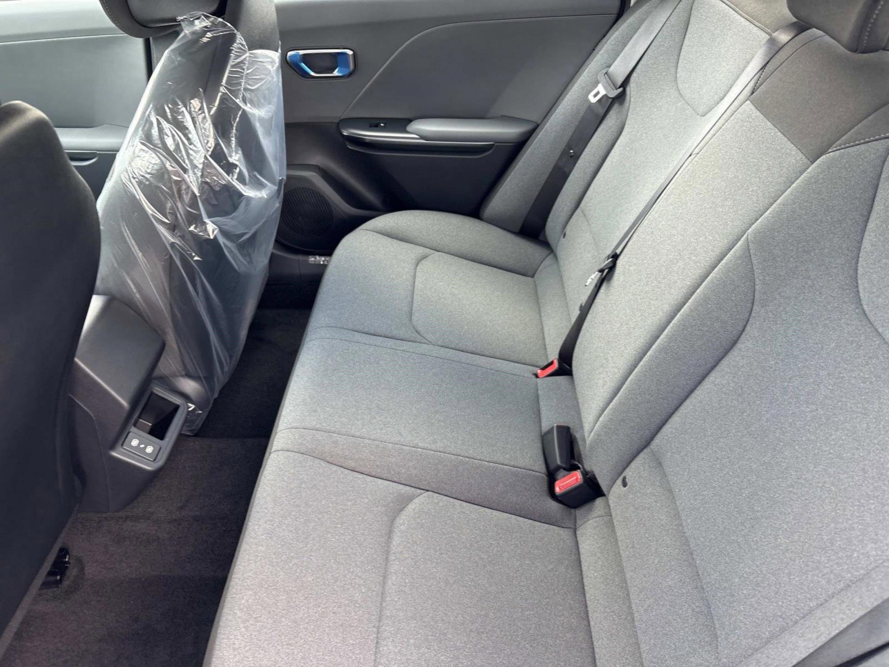 2025 Kia K4 LXS photo 13