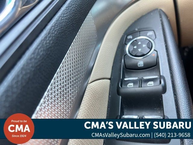 2016 Ford Explorer Base photo 21