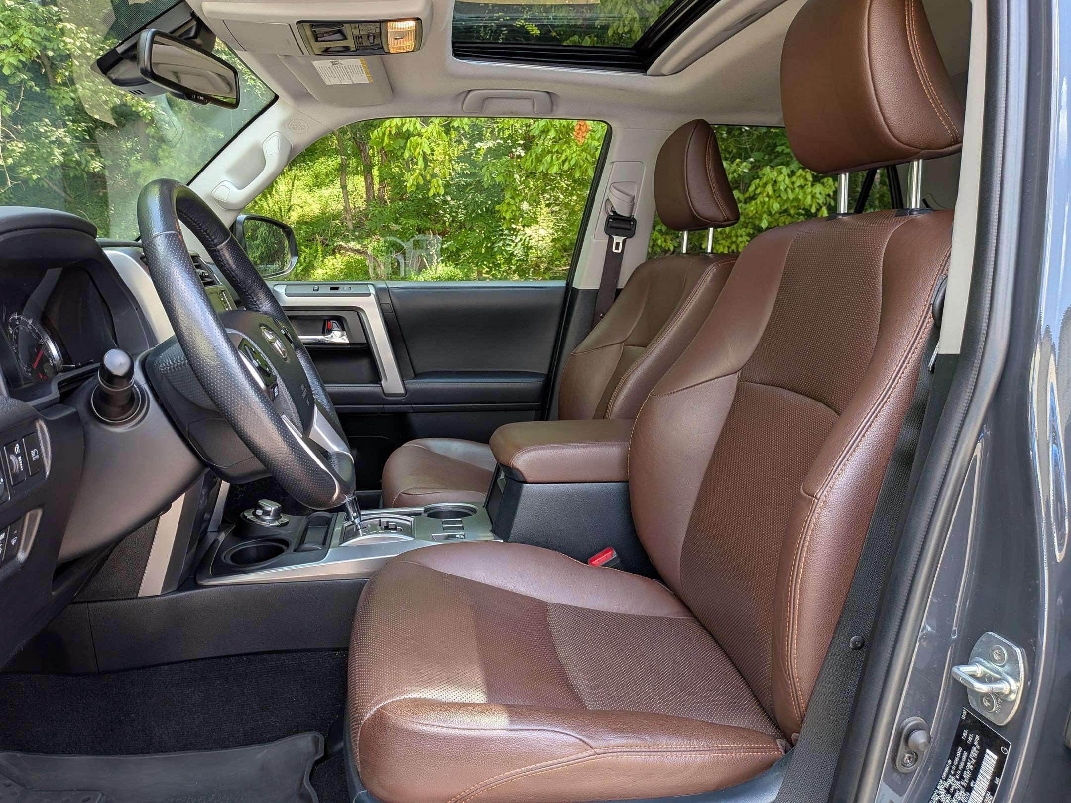 2024 Toyota 4Runner Limited photo 24