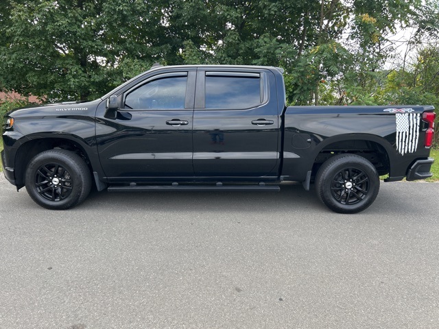 2020 Chevrolet Silverado 1500 RST photo 2