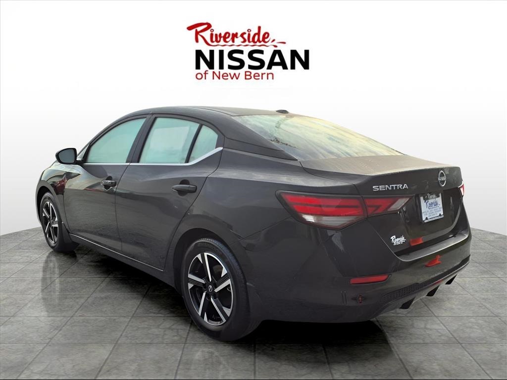 2025 Nissan Sentra SV photo 4