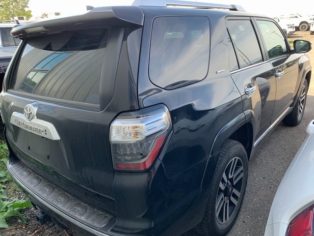 2023 Toyota 4Runner Limited photo 2