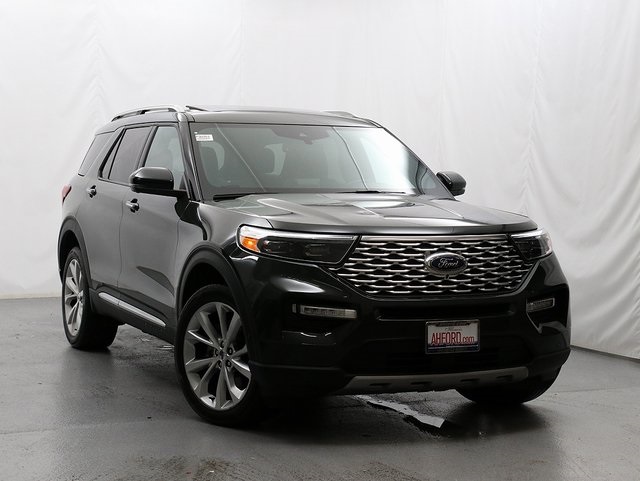 Used 2022 Forged Green Metallic Ford Platinum image 1