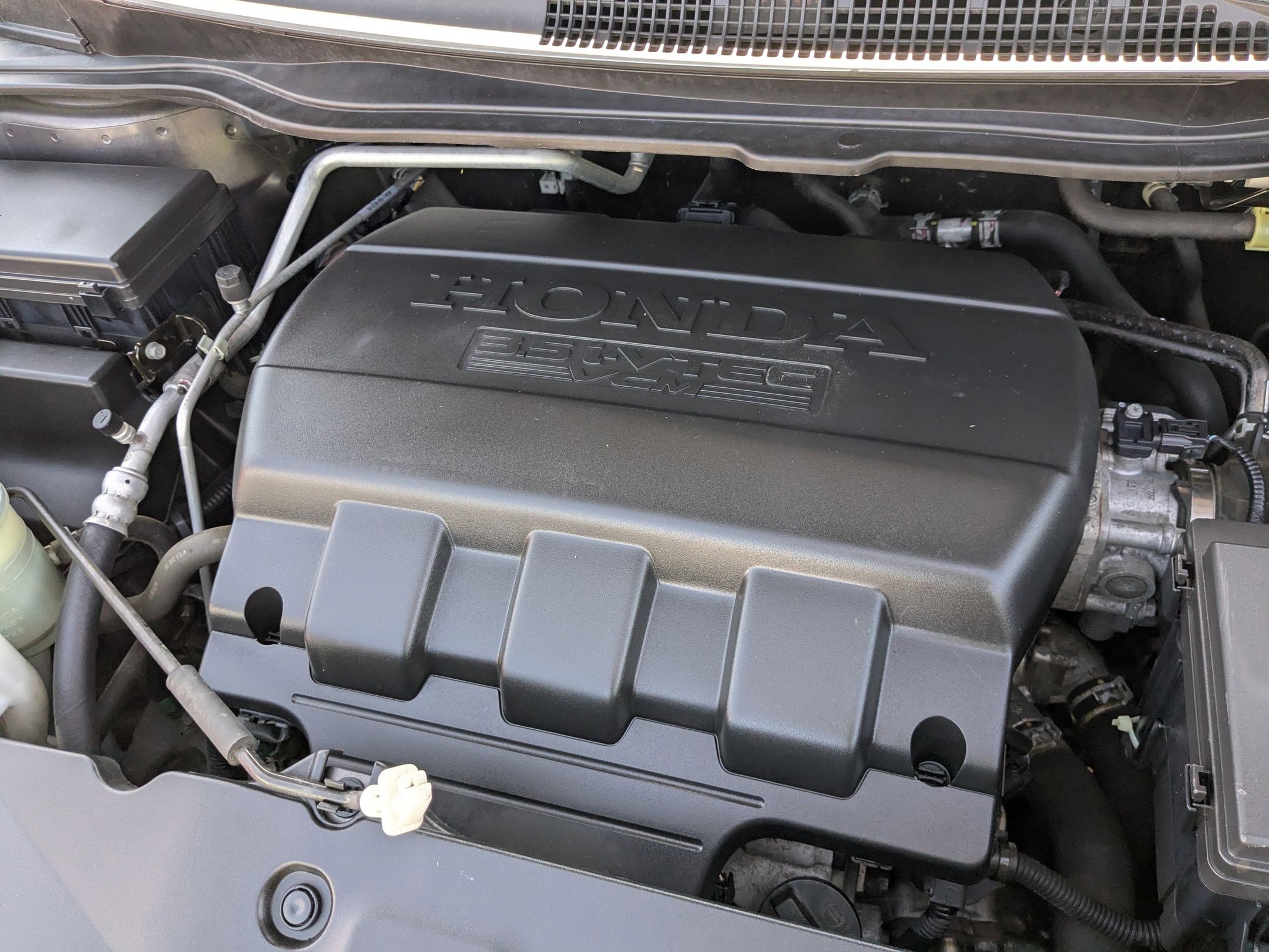 2016 Honda Odyssey Touring Elite photo 34