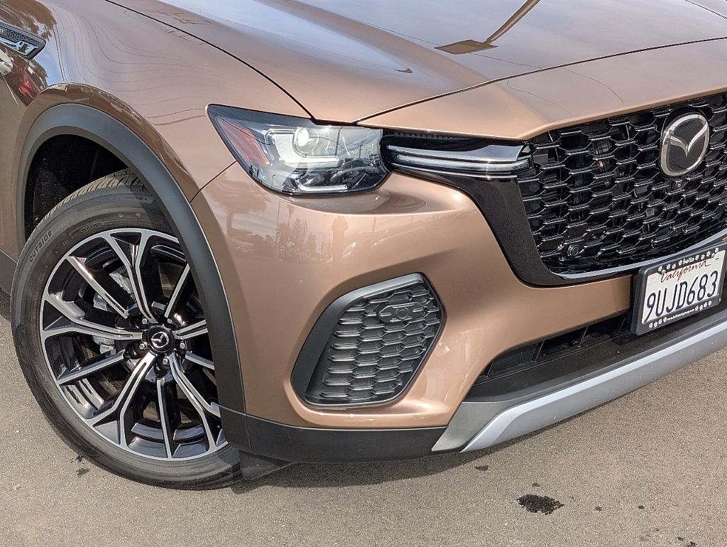 2025 Mazda CX-70 Premium Plus photo 2