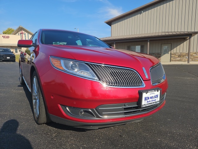 2015 Lincoln MKS EcoBoost photo 12