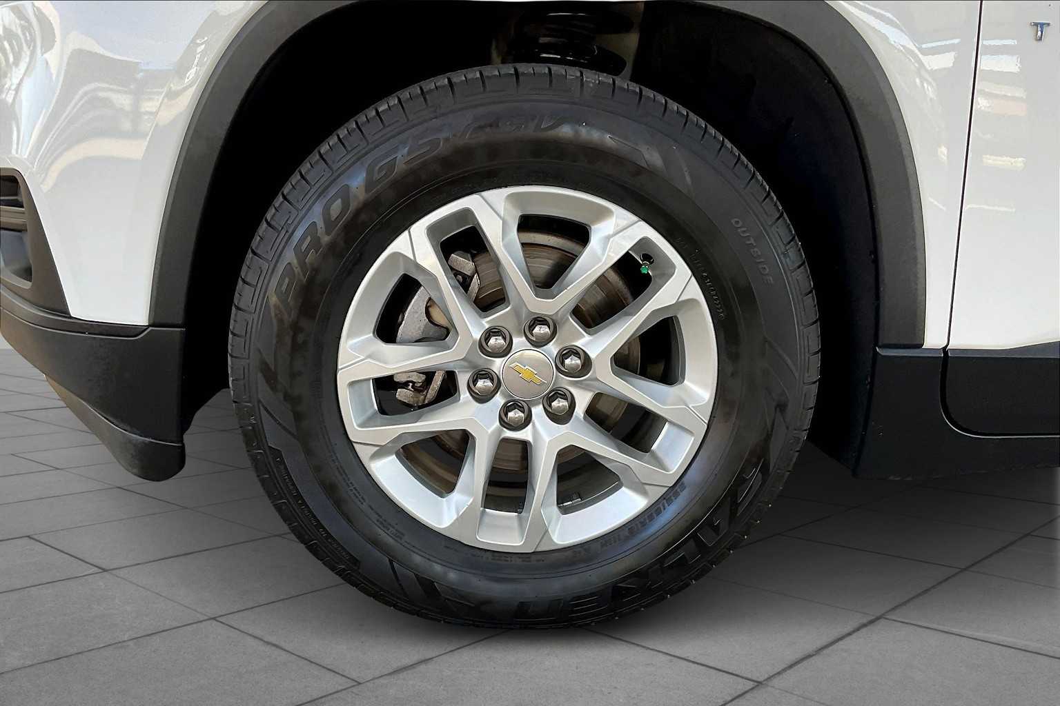 2018 Chevrolet Traverse LS photo 9