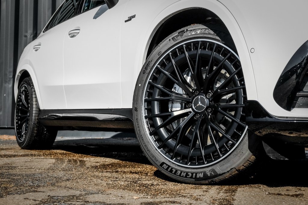 2026 Mercedes Benz GLC 43 AMG photo 6