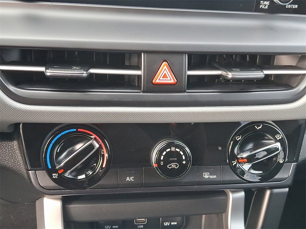 2026 Kia Seltos LX photo 4