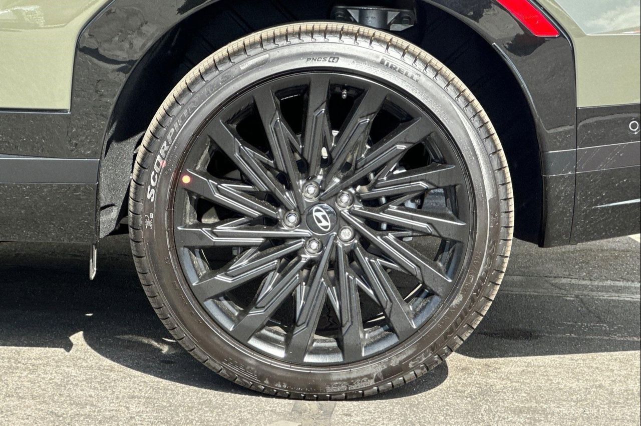 2025 Hyundai Santa Fe Calligraphy photo 29