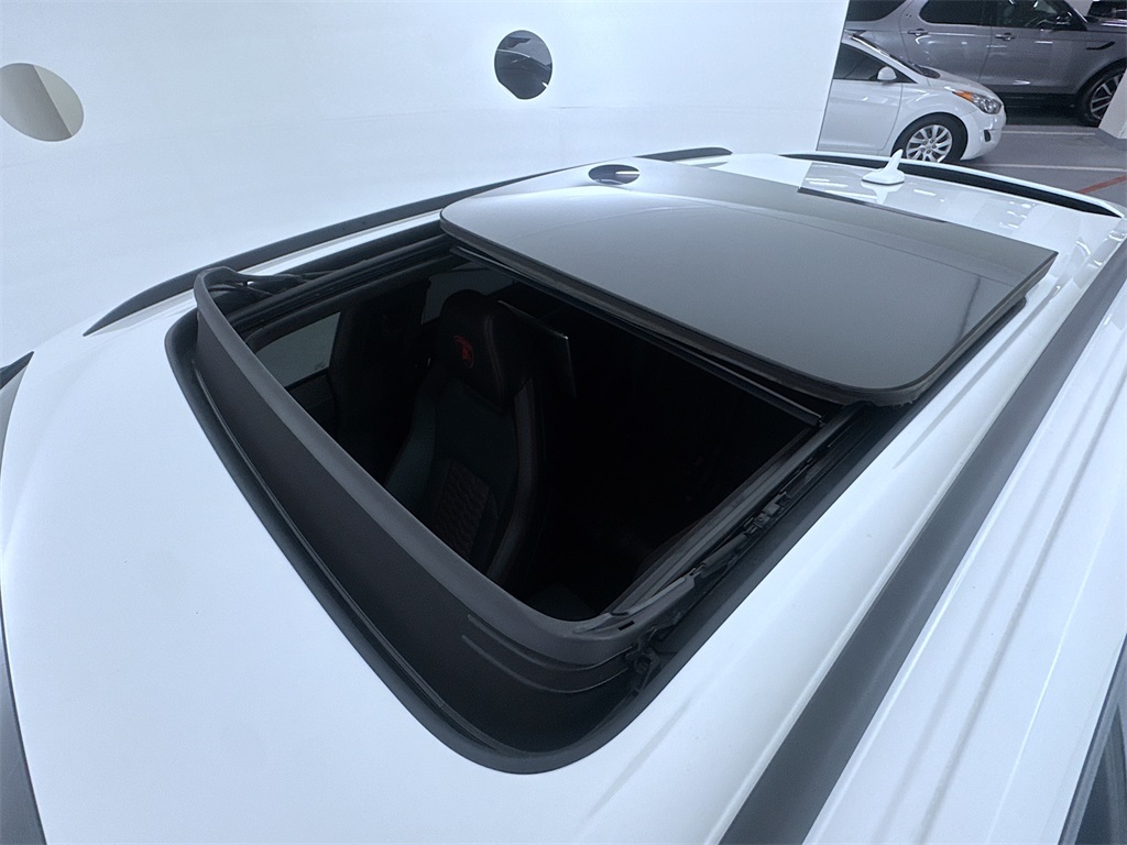 2019 Lamborghini Urus photo 22