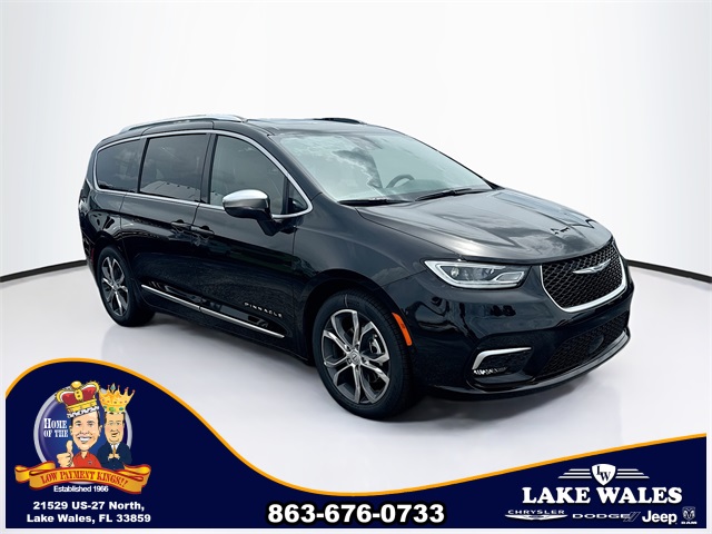 2026 Chrysler Pacifica Pinnacle's photo