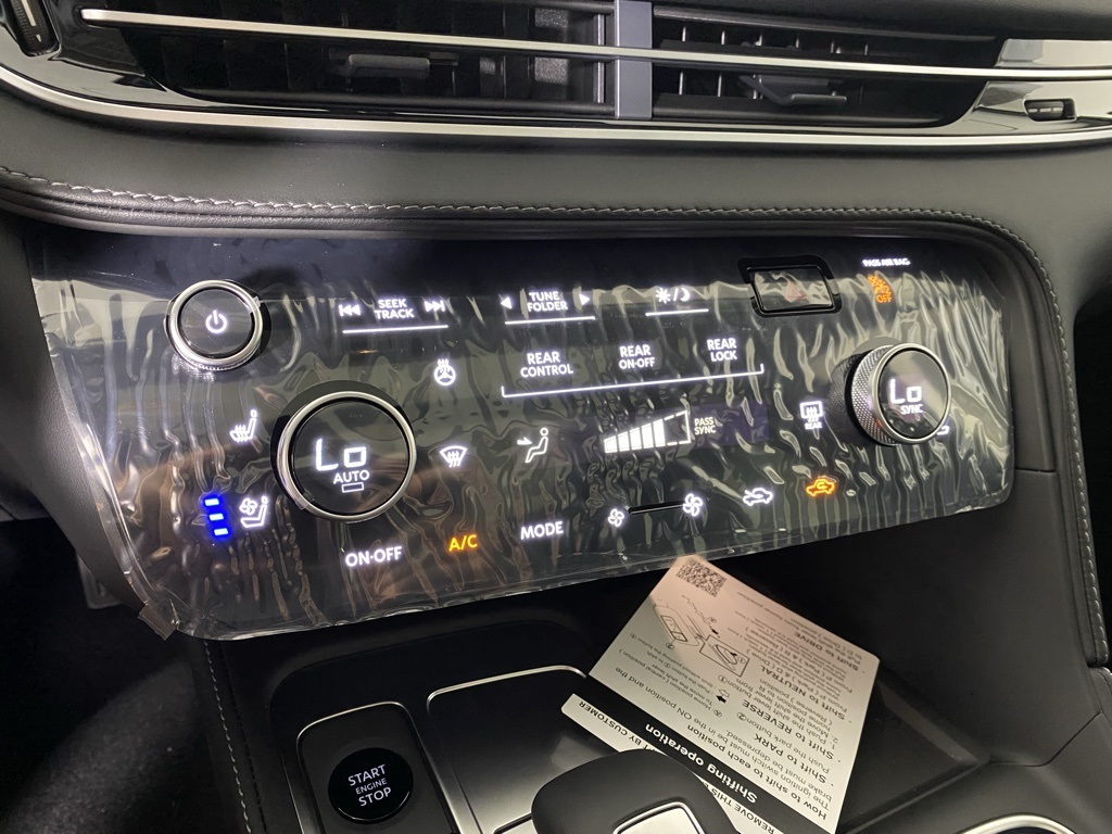 2026 Infiniti QX60 Luxe AWD photo 18
