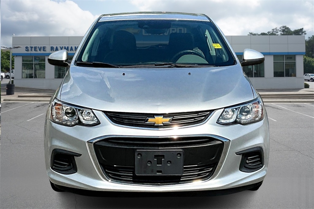 2020 Chevrolet Sonic LT photo 2