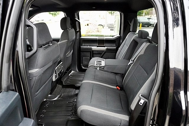 2020 Ford F-150 Raptor photo 19