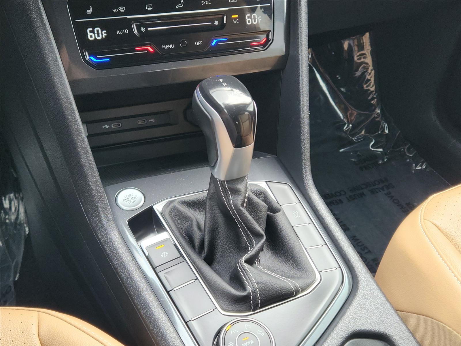 2022 Volkswagen Tiguan SE photo 21