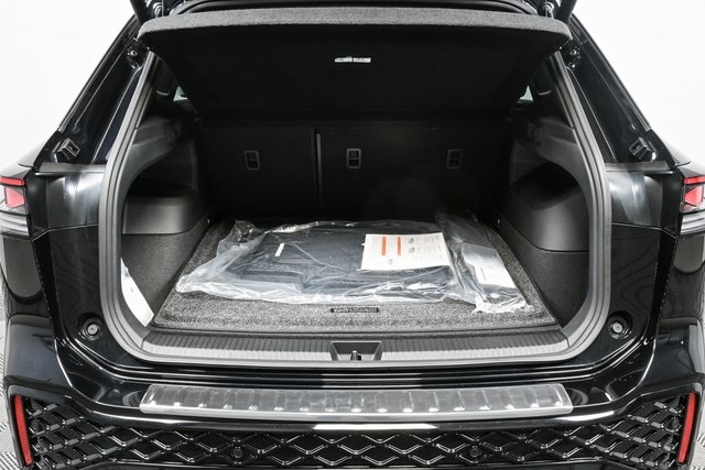 2025 Volkswagen Tiguan SEL R-Line Black photo 28