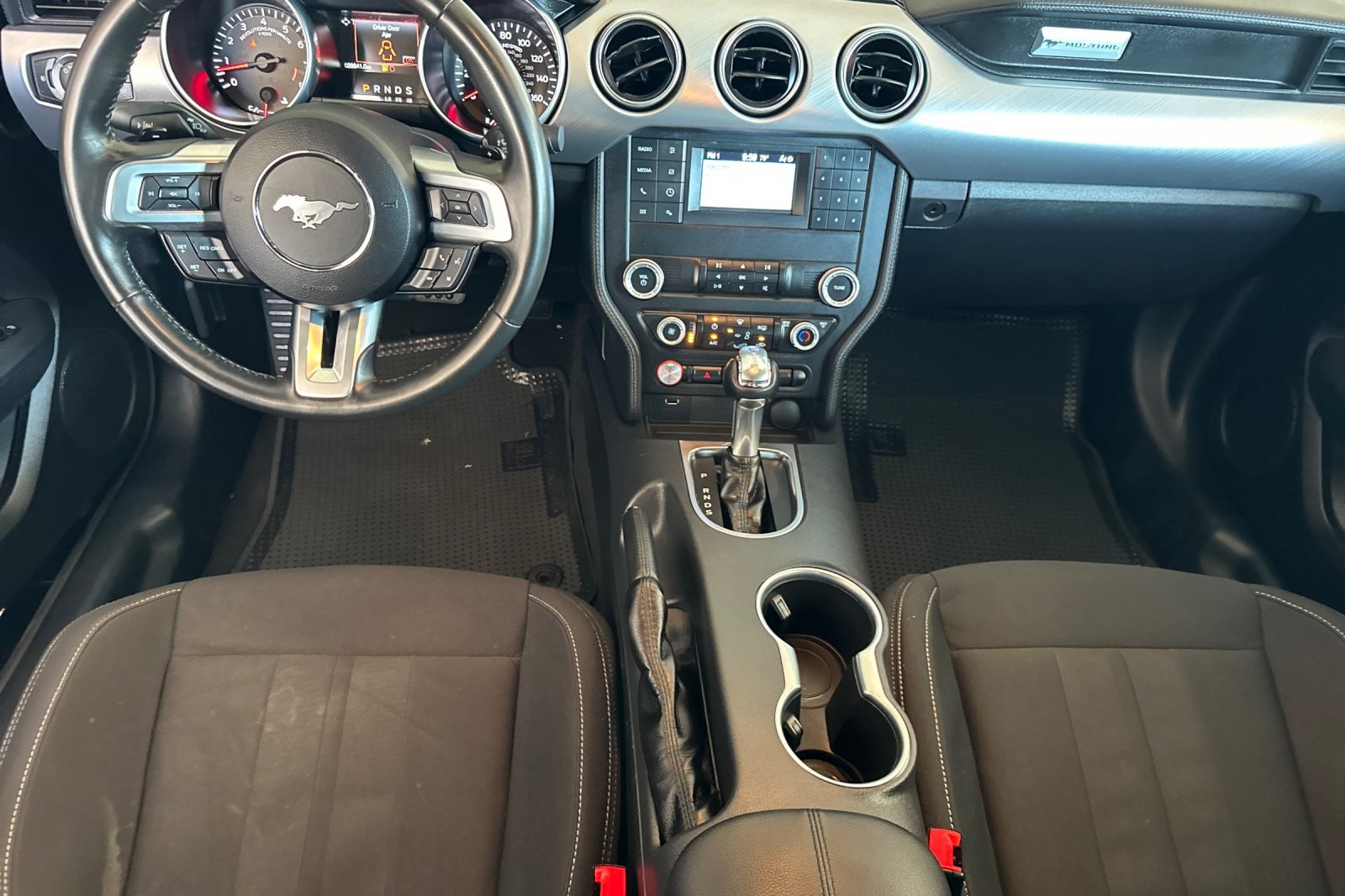 2022 Ford Mustang GT photo 8