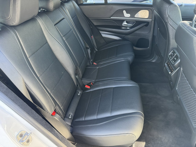 2025 Mercedes Benz GLE 450 photo 4