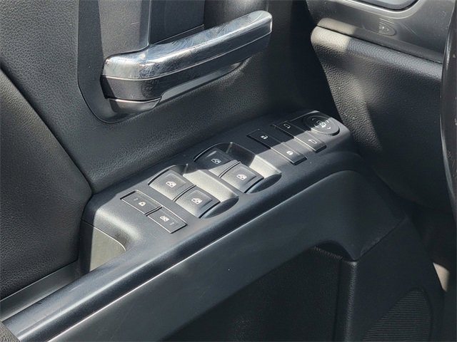 2015 Chevrolet Silverado 1500 LT photo 21