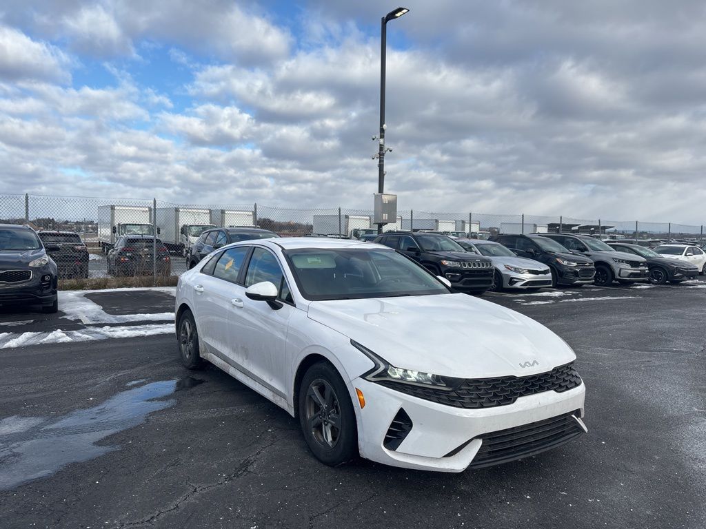 2022 Kia K5 LXS's photo