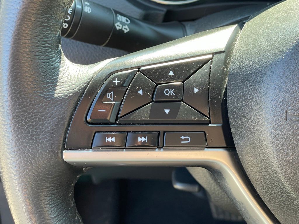 2019 Nissan Rogue SL photo 13