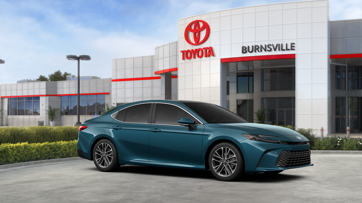 2025 Toyota Camry XLE photo 11