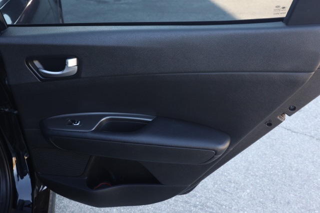2020 Kia Optima LX photo 17